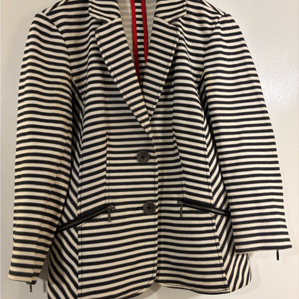 Renuar Black and White Striped‎ Blazer w/zippered pockets & details - size XS